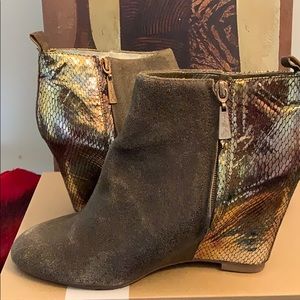 🌟🔥Libby Edelman 🔥🌟Wedged heel Ankle Boots